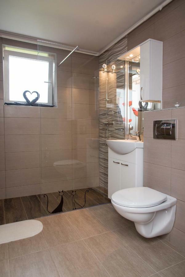 Studio Apartman Zdral Daruvar Luaran gambar
